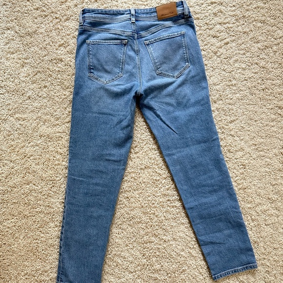 Massimo Dutti Slim Fit Mid-Rise Jeans - Picture 9 of 10